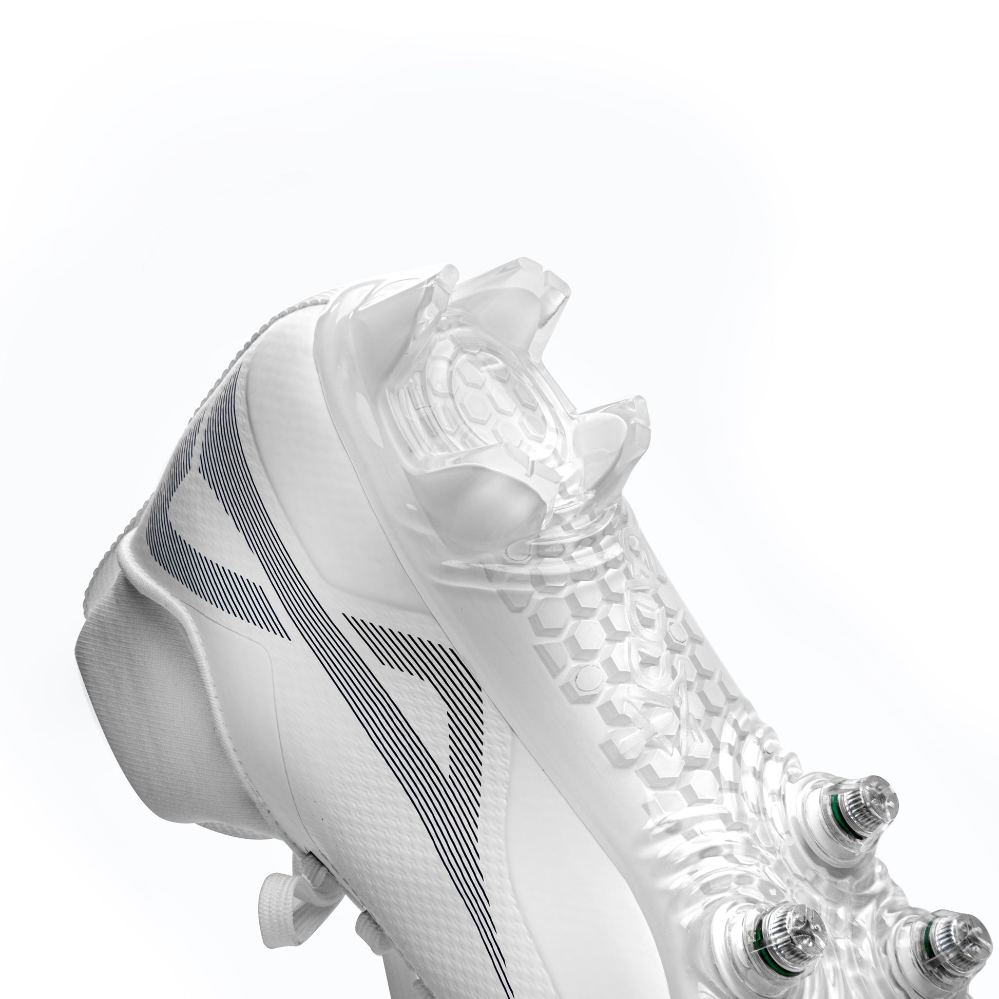 4-blade heel design on Caddix men’s mid white/white football and lacrosse cleats. Forefoot features patented Smart Studs that reduce torque that causes injuries
